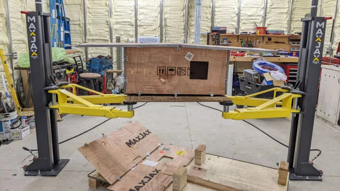 MaxJax M7K Portable Two Post Lift Supreme Package