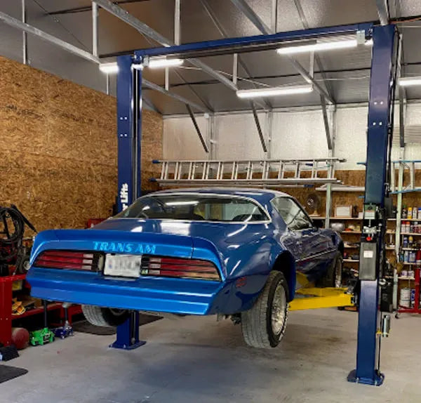 Challenger Lifts SA10 Two Post Vehicle Lift